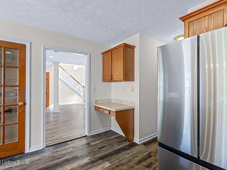 5001 Middlesex Dr — Photo 6