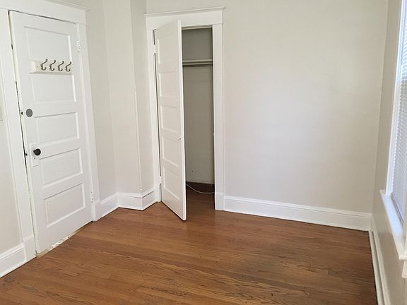 Bedroom #1 - alternate view