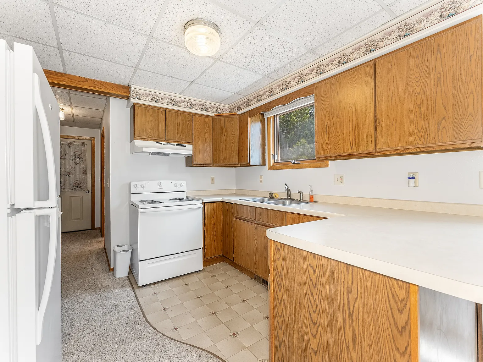 1 bed, 760 sqft, $1,100 — Photo 2