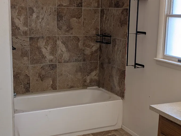 533 N Clarion Rd — Photo 37