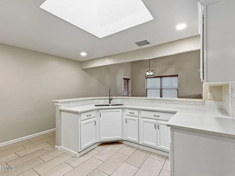 1308 Rose Bud Ln — Photo 11