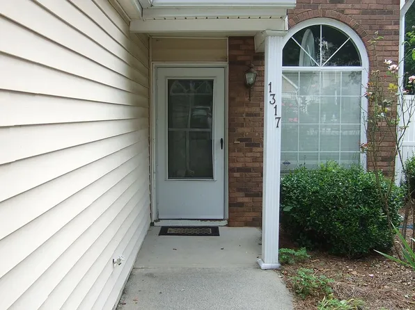 1317 Parkside Club Dr, Lawrenceville, GA 30044
