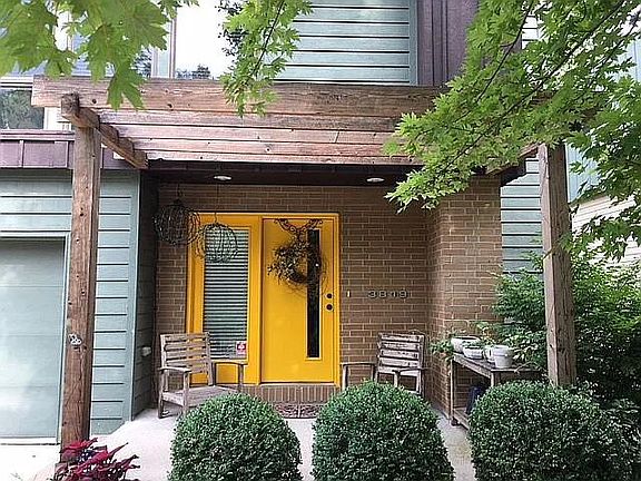 2nd image of 3819 S Minnie St