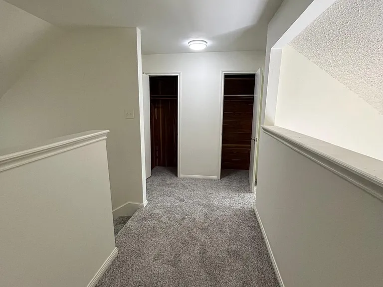 7834 Oakington Dr — Photo 12