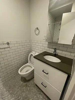 Rented by NorthStar REG LLC | media 10