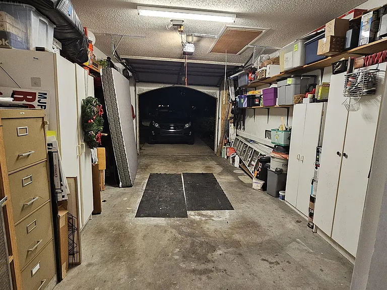 6248 Peregrine Ct — Photo 29