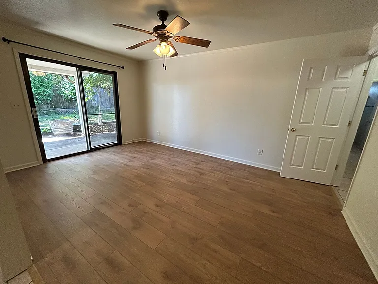 3190 Driftstone Dr — Photo 12