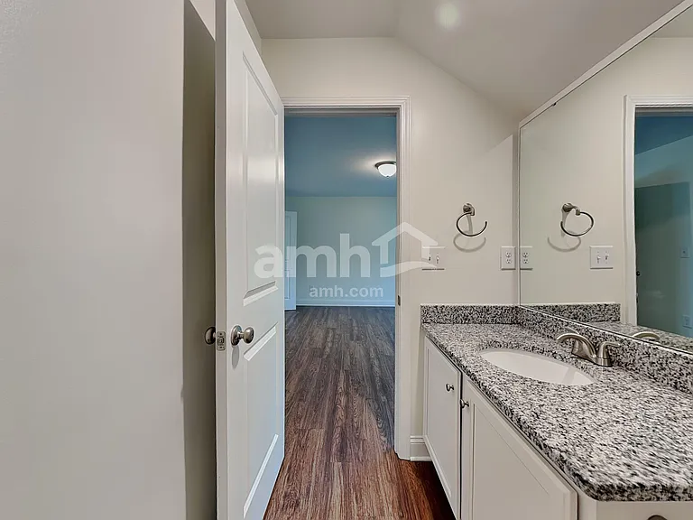 165 Stowe Rd — Photo 19