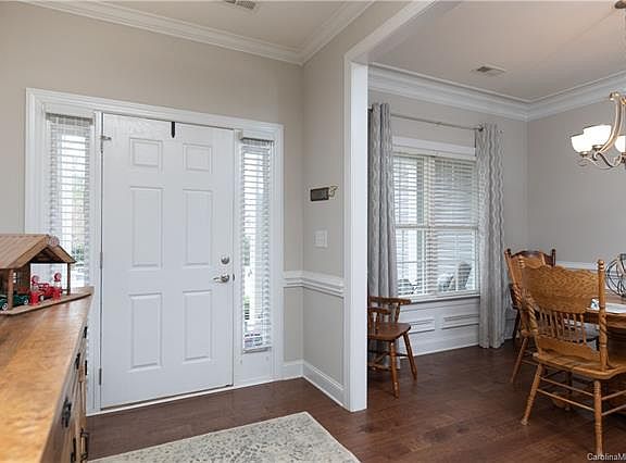 3rd image of 5037 Abbington Way