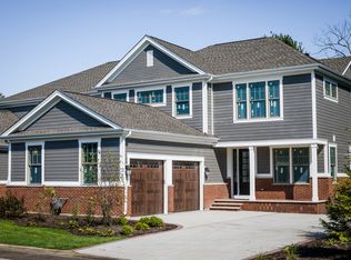 1681 Elderberry Ct #23, Lake Forest, IL 60045