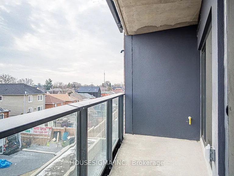 408 Brown Ct #212 — Photo 24