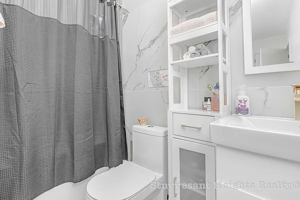 Rented by Stuyvesant Heights Realty Corp | media 9