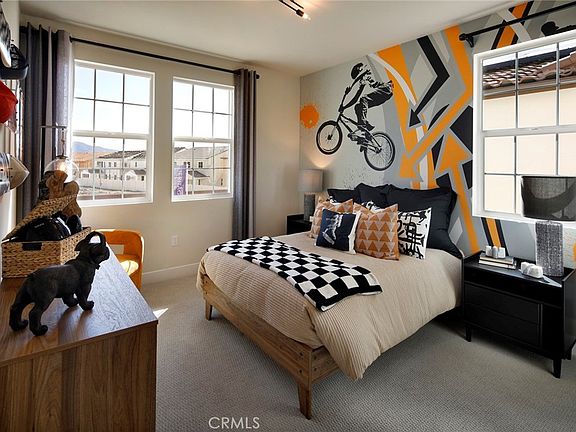 4th image of 8582 Toyon St