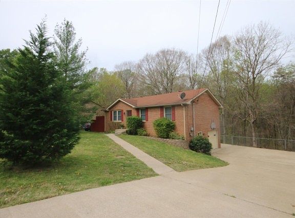 2nd image of 2731 Turner Ln