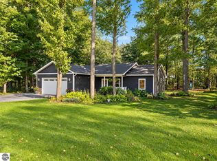 4828 Birdie Ln, Traverse City, MI 49685