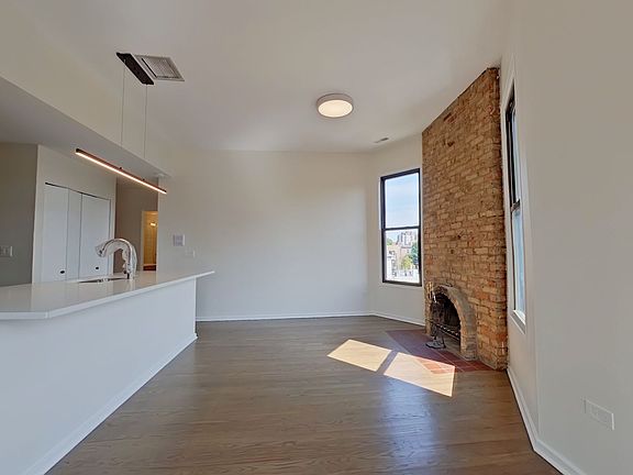 2nd image of 2612 N Halsted St APT 3RS
