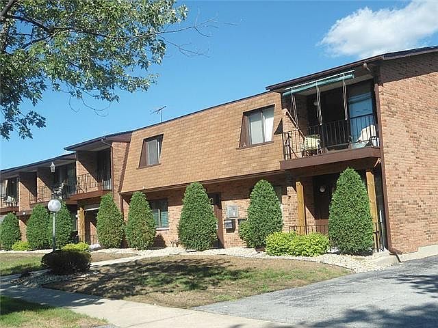 1st image of 22561 Pleasant Dr