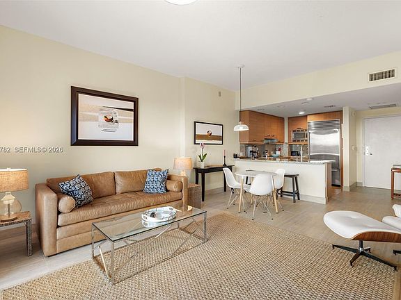 3rd image of 3540 Main Hwy #Penthouse 04