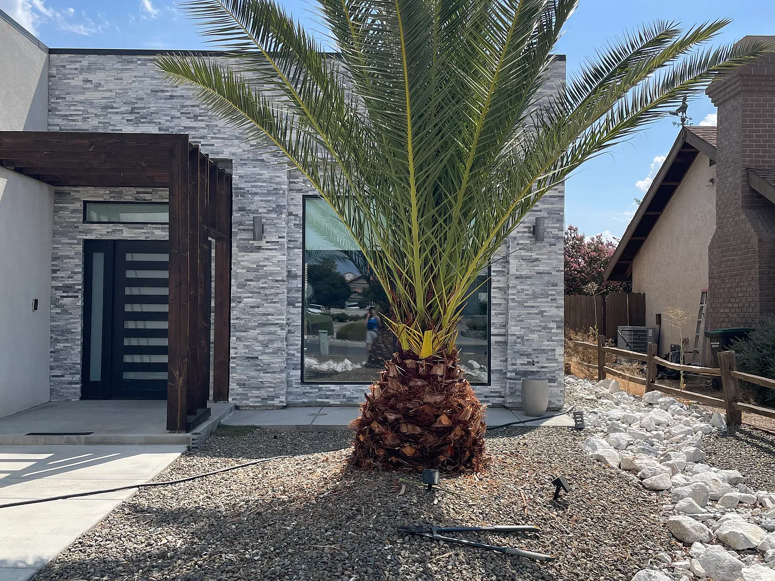 3 bed, 2.5 bath, 1907 sqft, $3,600 — Photo 3