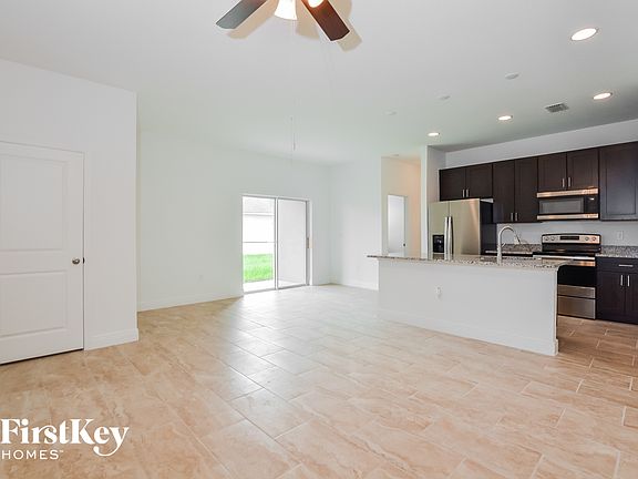3rd image of 492 Britten Dr
