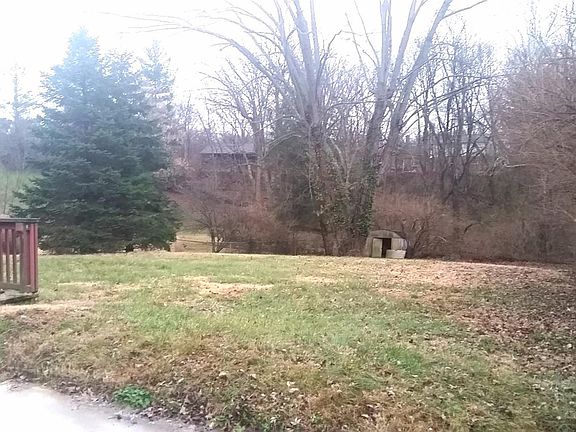 3rd image of 5543 Cove Ct