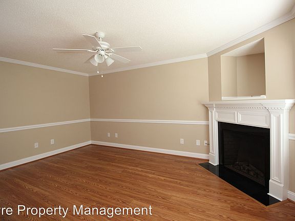 2nd image of 104 D Chandler Dr