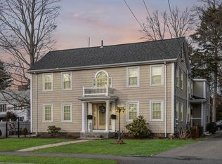 698 Salem St, Lynnfield, MA 01940