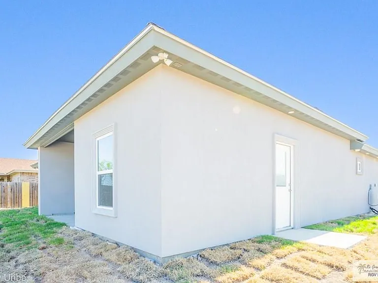 1434 W White Oak Dr — Photo 22