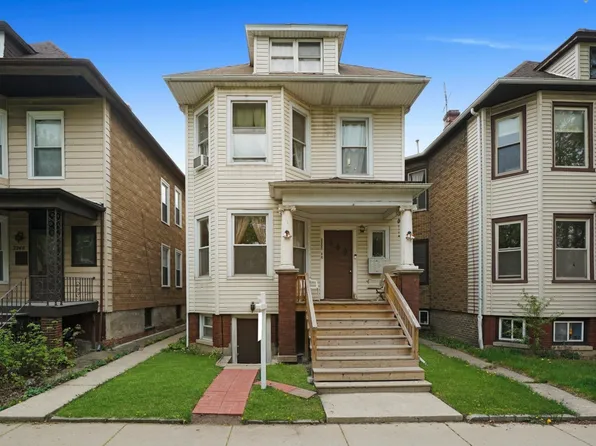2252 N Lawndale Ave #2, Chicago, IL 60647