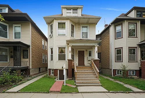 2252 N Lawndale Ave #2 Photo 1