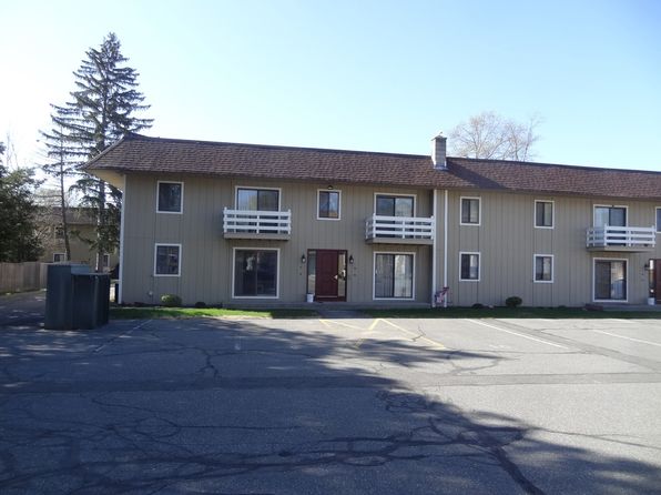 82 S Maple St APT 11, Westfield, MA 01085