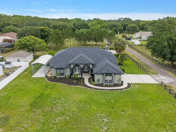 18731 Crooked Ln, Lutz, FL 33548