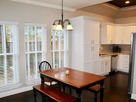 3rd image of 101 La Maison Belle Dr