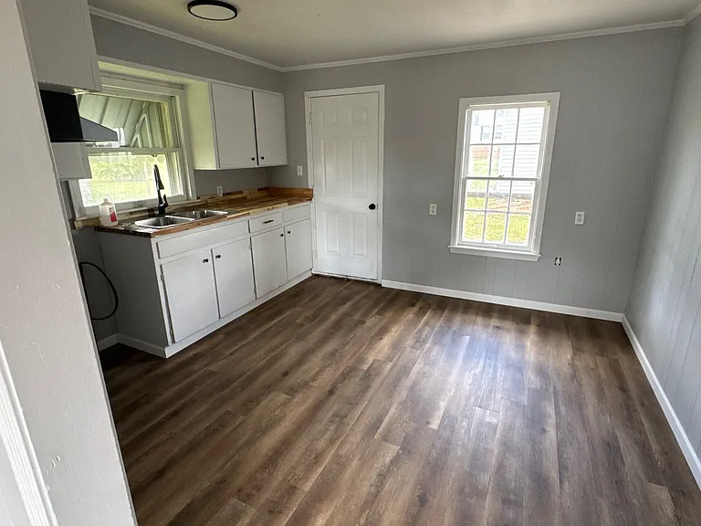 505 Margin St — Photo 5