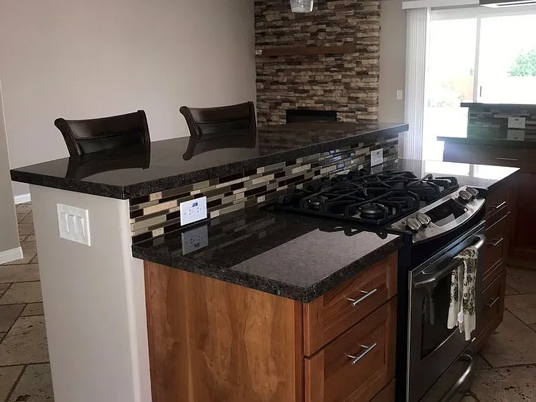 1739 Jasmine St — Photo 14