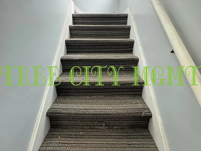 326 W Oakdale Dr #B — Photo 11