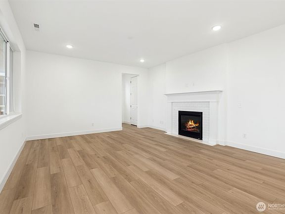 5th image of 10691 Treasure Drive NW #112