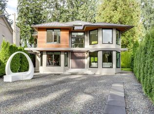 4577 Capilano Rd, North Vancouver, BC V7R4K2