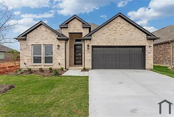 4 bed, 2182 sqft, $2,995 — Photo 3