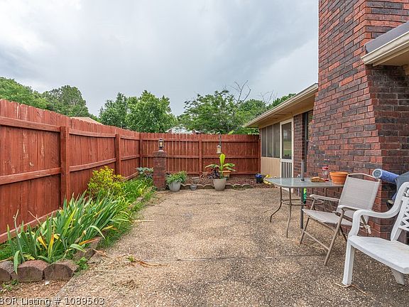 5th image of 1602 Hunter Hill Dr
