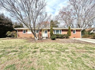 2110 Kello Dr, Greensboro, NC 27455