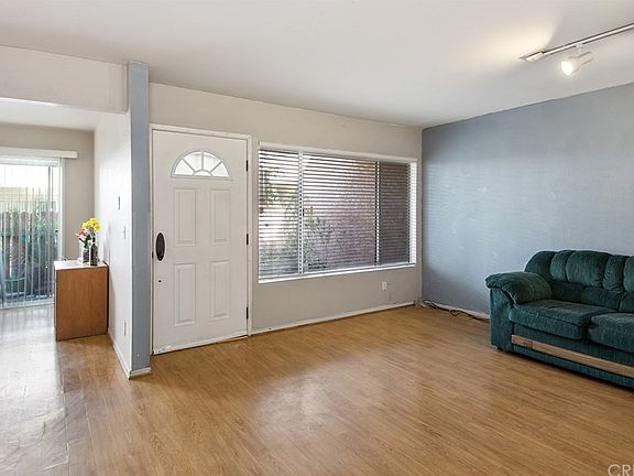 4th image of 18521 Mayall St Unit K