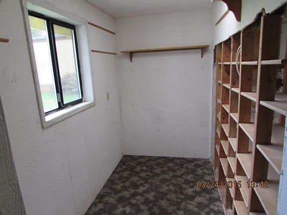 3rd image of 8636 Thuja Ave SE