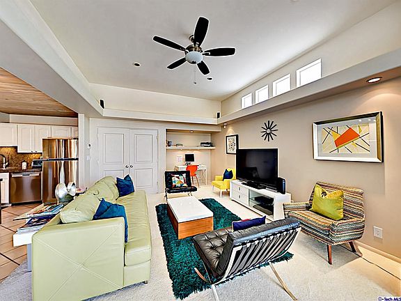 2nd image of 576 E Desert Holly Cir