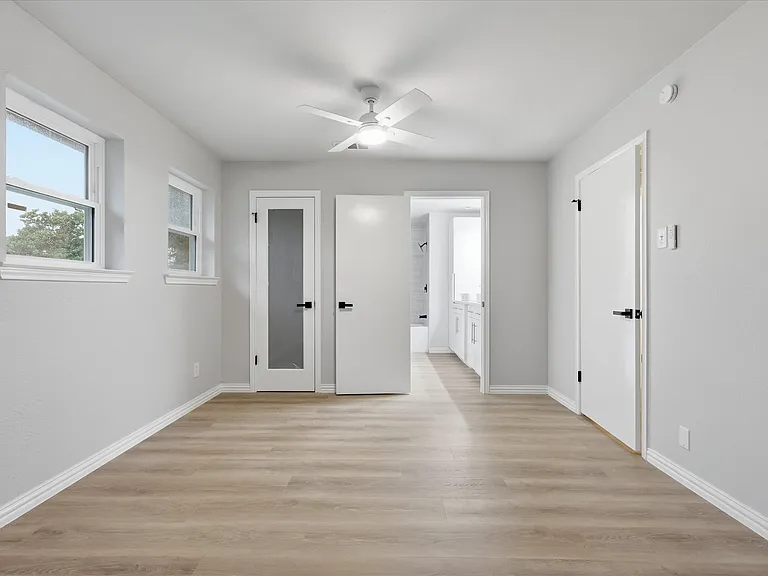 5719 Enchanted Ln — Photo 26