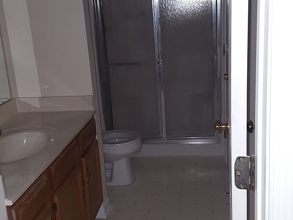 5th image of 4011 Twin Lakes Cir