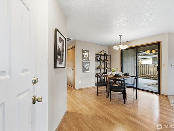 4th image of 10712 NW 30th Court