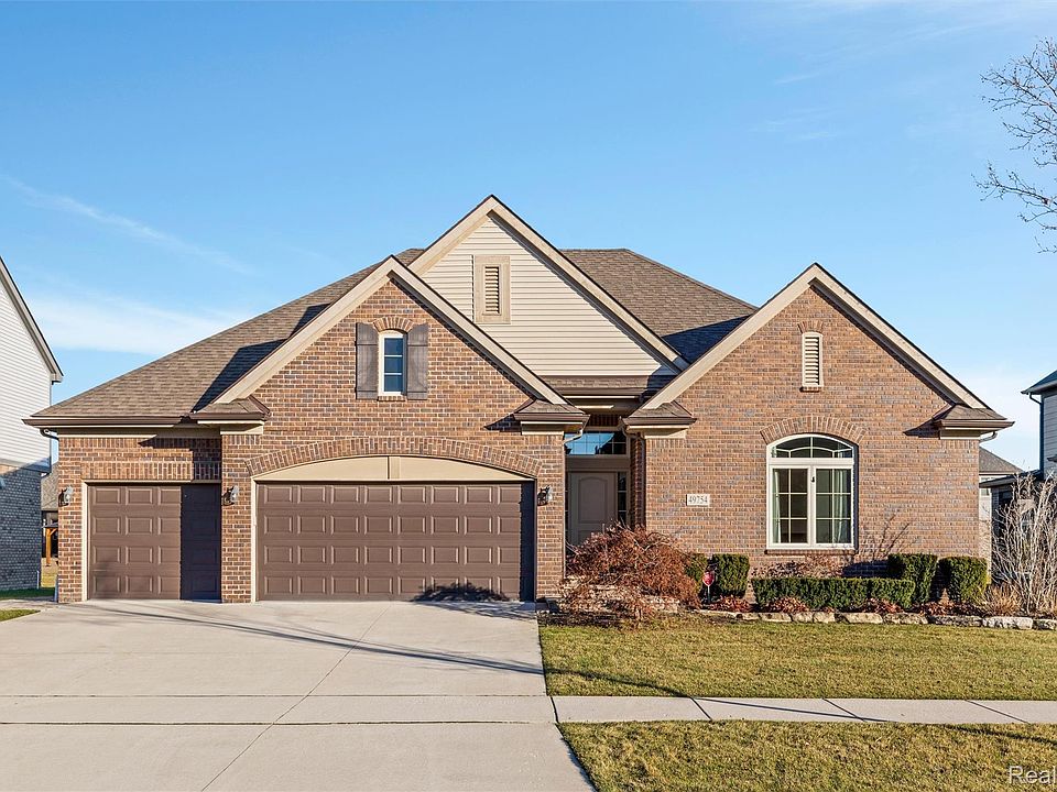 1st image of 49754 Monarch Dr