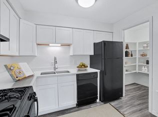Lake Village Apartments, Chesapeake, VA 23323