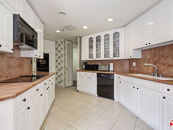 5th image of 300 N Swall Dr Unit 302